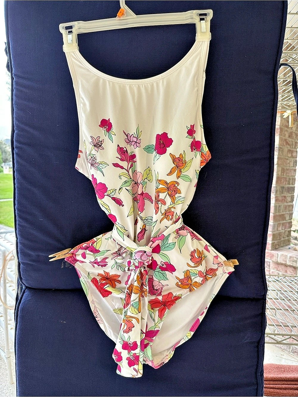 Tommy Bahama Island Cays Cabana Tie-Front One-Piece Swimsuit White & Pink Size